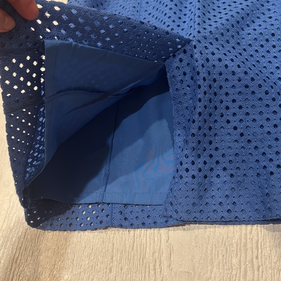 Talbots Elegant Royal Blue Eyelet Dress Size 4 - Picture 6 of 6